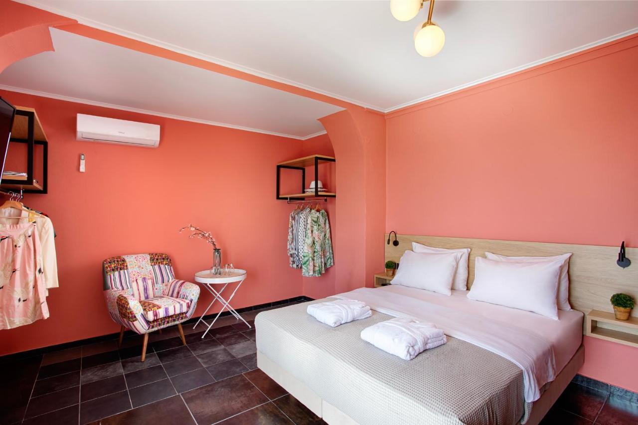 Conte Cristo Suites Paralía Exterior foto